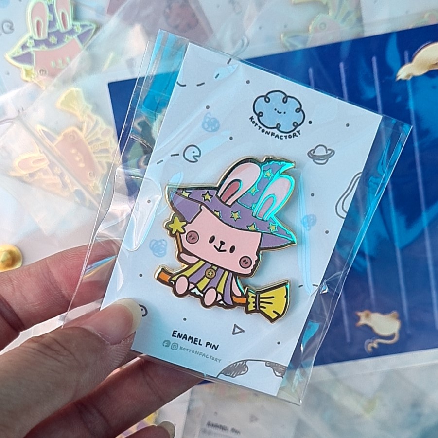 Enamel Pin: The Witch Robin